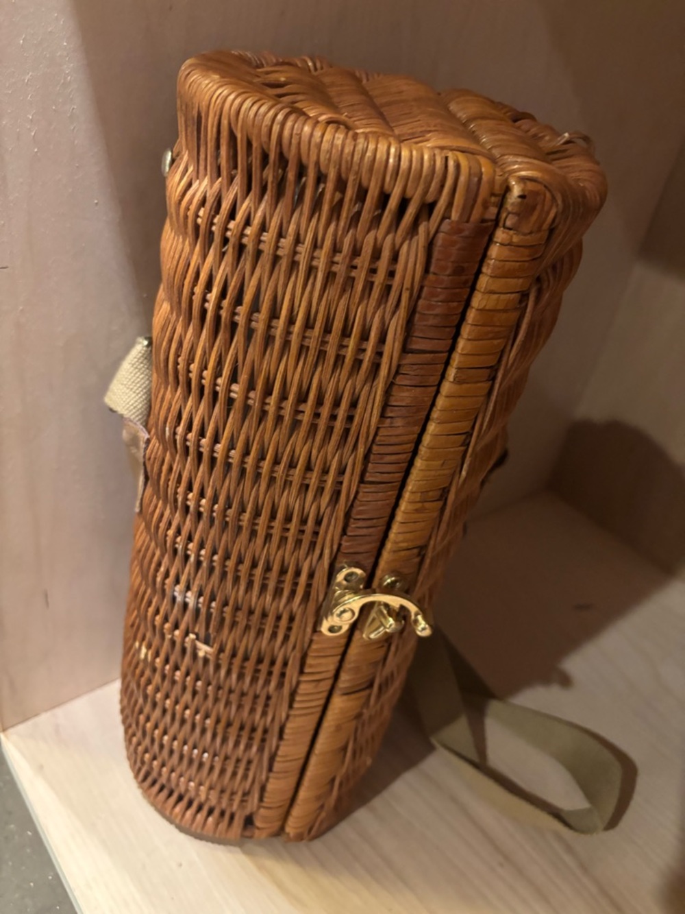 Woven wine tote